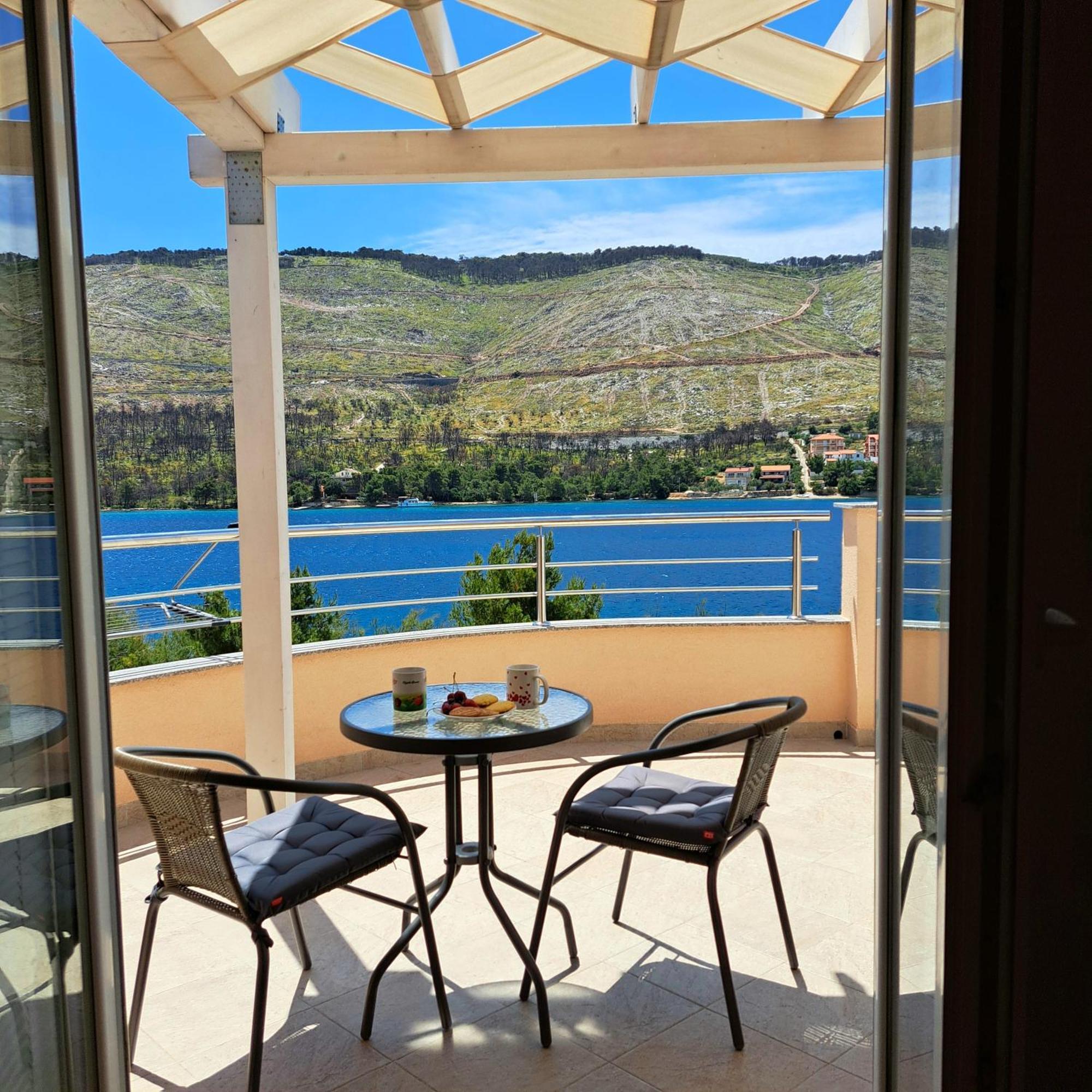 Open Sea Apartmani Гребащиця Екстер'єр фото