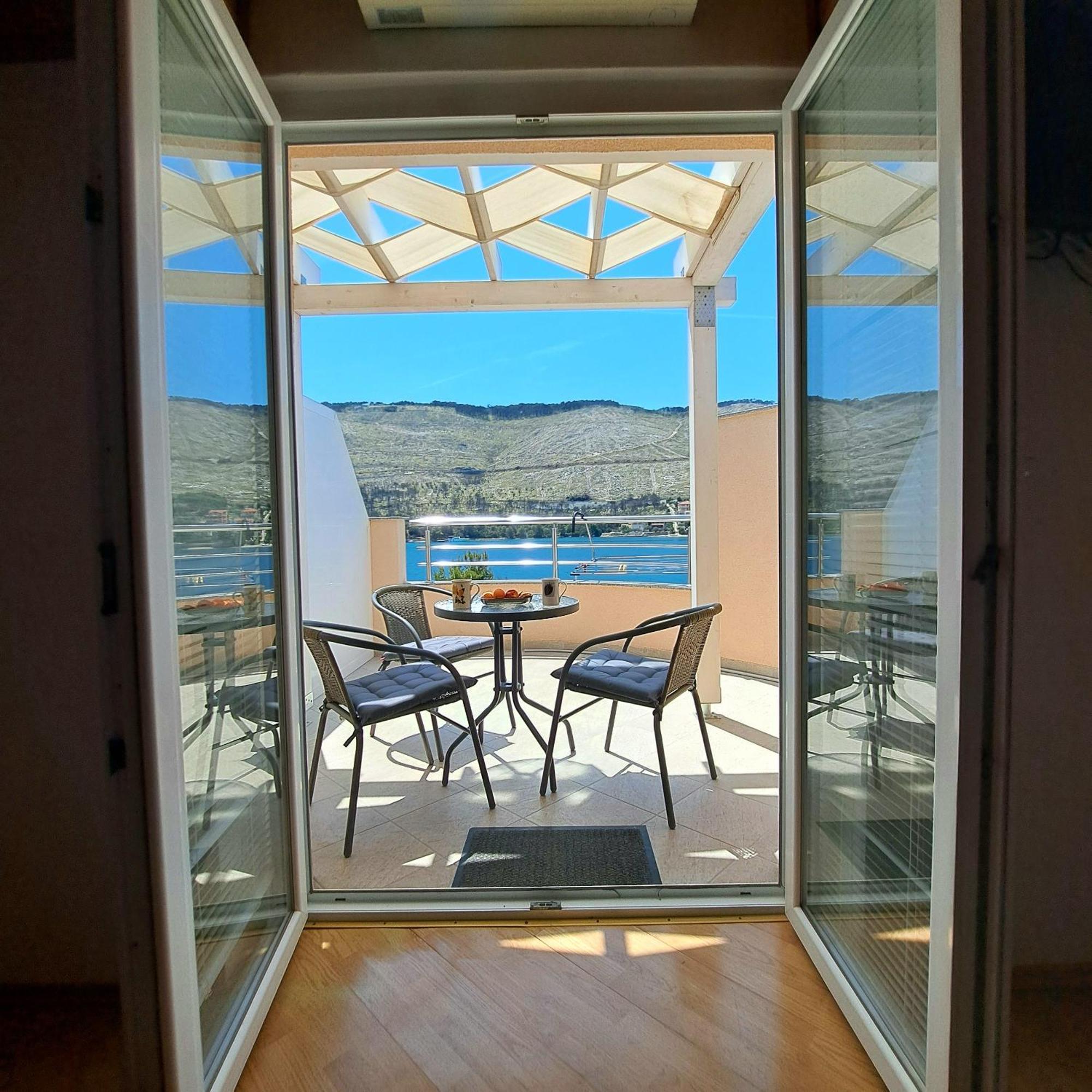 Open Sea Apartmani Гребащиця Екстер'єр фото